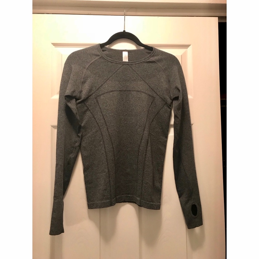 Ivivva size 14 long sleeve with thumb holes